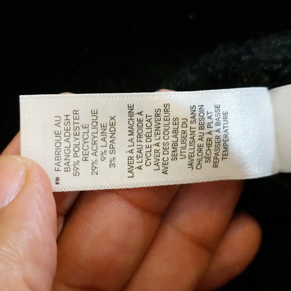 Joe Fresh| NWT Black Crew Neck Sweater Some Recycled Materials - Picture 11 of 13